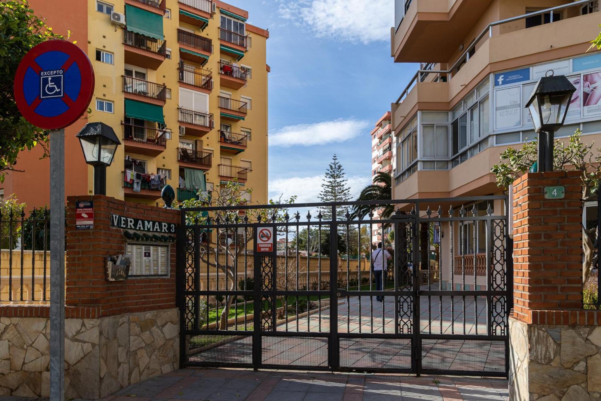 Apartamento Burgos Fuengirola Esterno foto